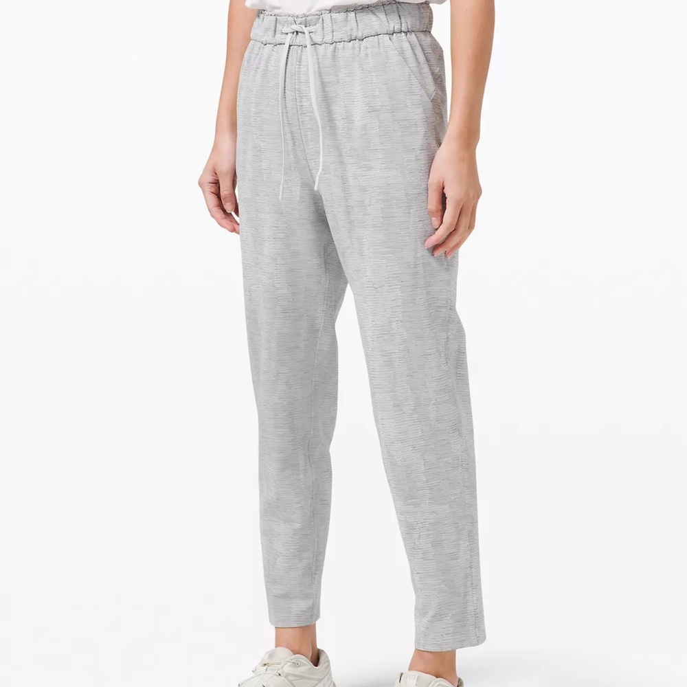 Lululemon Keep Moving 7/8 pant Jacquard